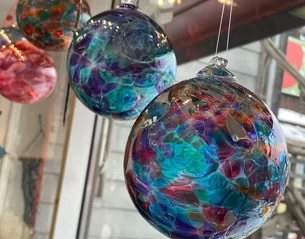 OOTB_Glass Balls